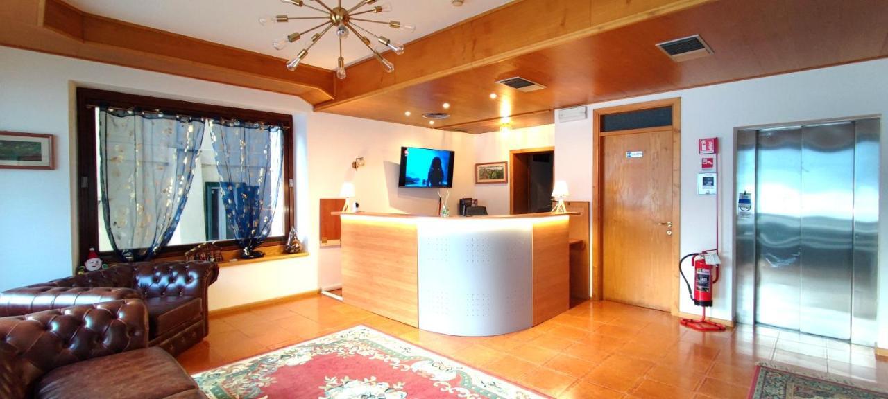 Hotel Tea Dolomiti - Lago Di Alleghe - Monte Civetta Екстер'єр фото